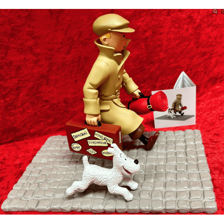 Tintin / Hergé / Moulinsart Ref 45994 / Tintin en Milou koffer - Ze komen - geplaveide voet - (2022)