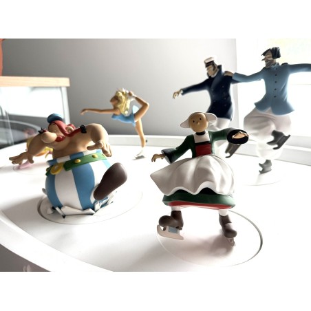 Patinoire Leblond-Delienne / Complète de tout les personnages