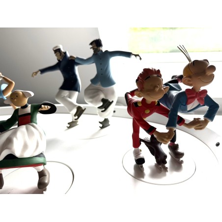 Patinoire Leblond-Delienne / Complète de tout les personnages